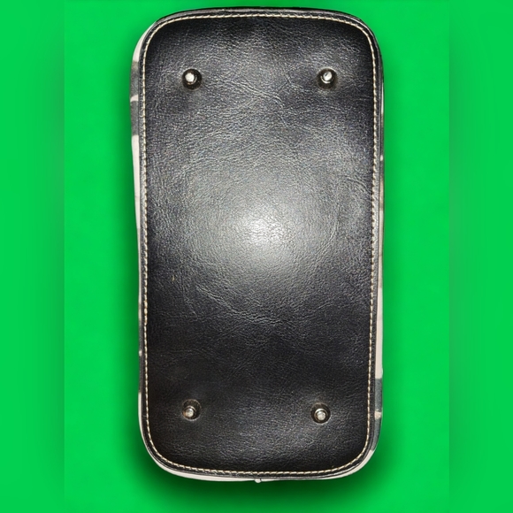 WIZARD OF OZ RARE RHINESTONE ACCENT SHOULDER BAG - Picture 7 of 12